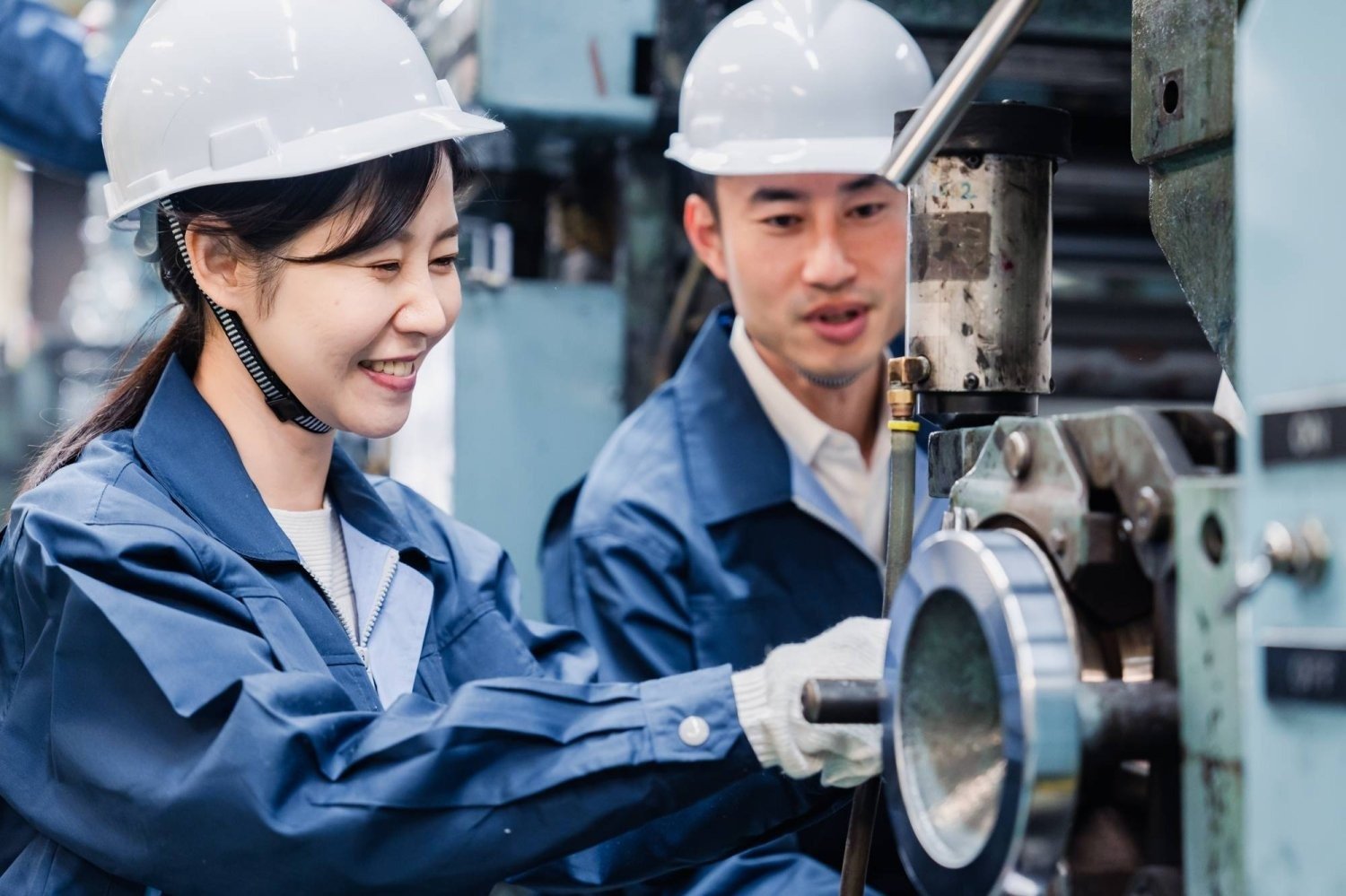 Pendekatan “Tongkat” Tanpa “Wortel” Tidak Membantu Integrasi Warga Asing, Kata Profesor